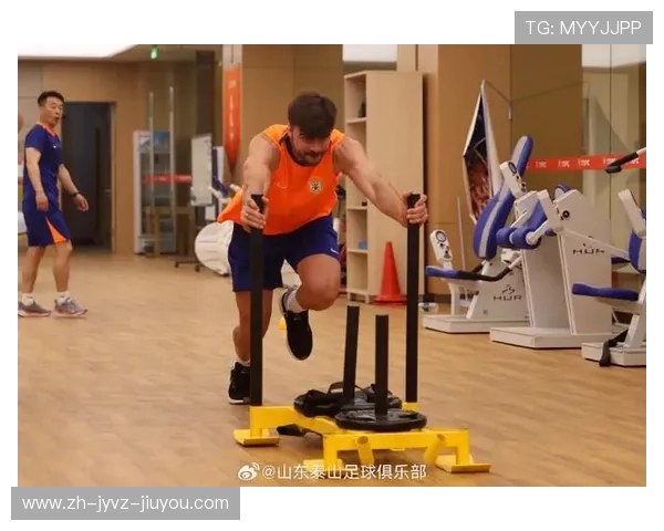 足球训练中的竞技体能与核心力量